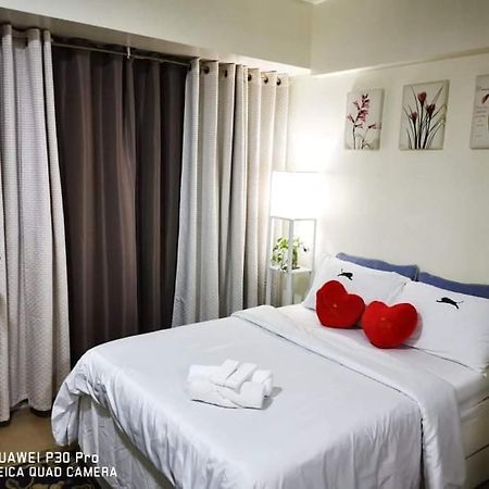 Staycation Condotel @150Newport Pasay City Манила Экстерьер фото