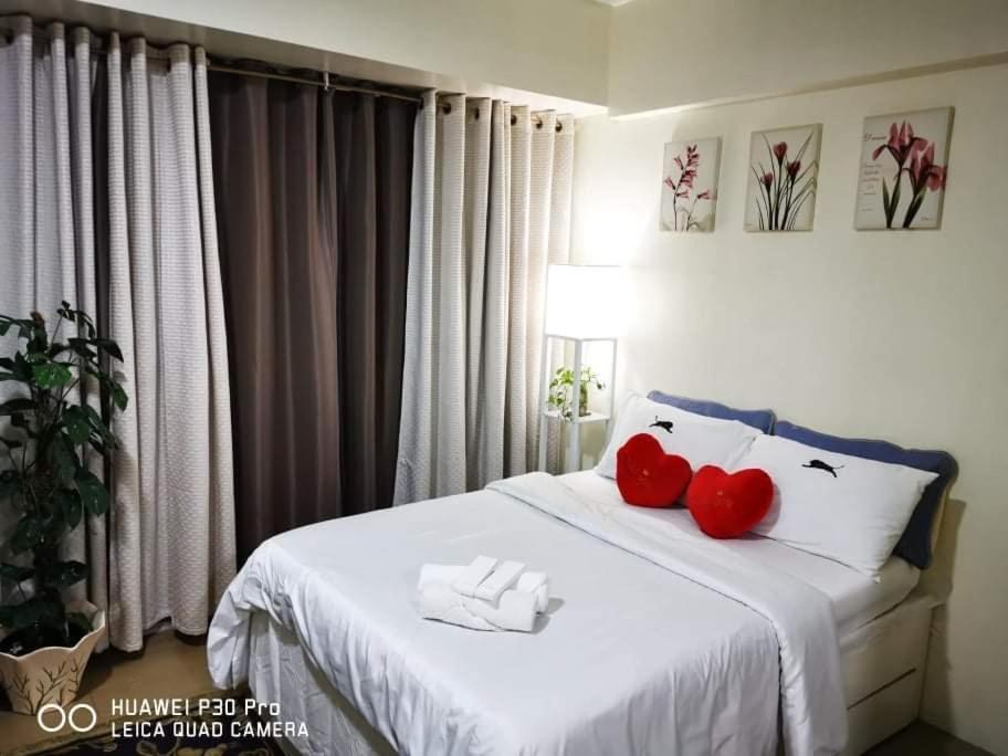 Staycation Condotel @150Newport Pasay City Манила Экстерьер фото