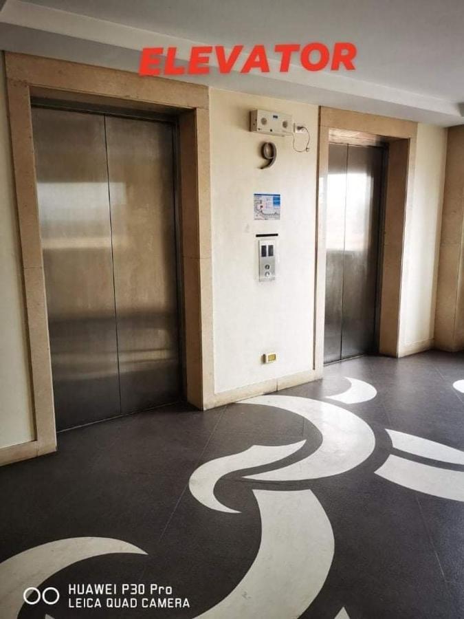 Staycation Condotel @150Newport Pasay City Манила Экстерьер фото