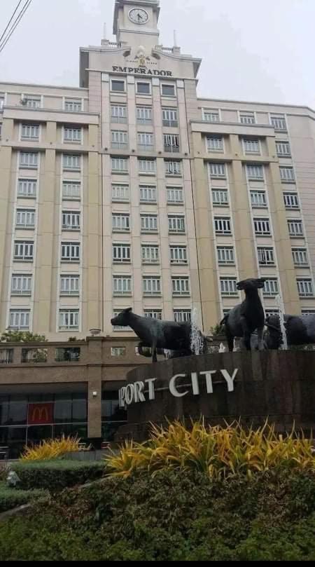 Staycation Condotel @150Newport Pasay City Манила Экстерьер фото